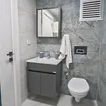 07 Numarali Apartman *